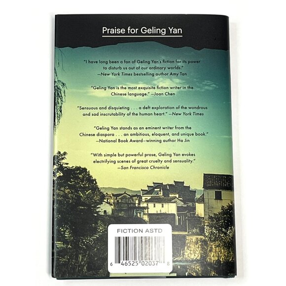 The Secret Talker Geling Yan Hardcover Suspense Mystery Thriller - Picture 5 of 5